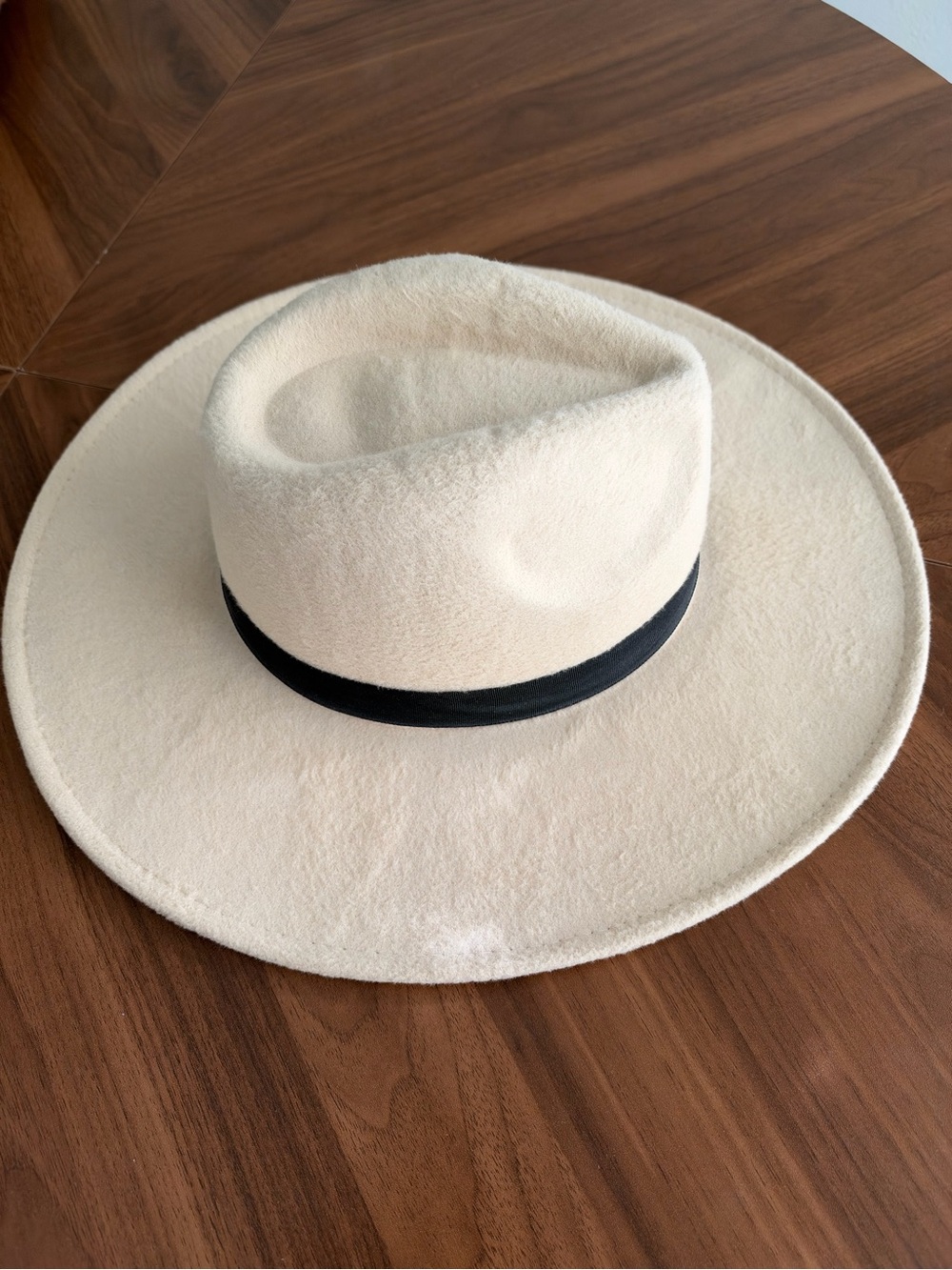 JLUXLABEL Cream Wide-Brim Fedora with Black Band
